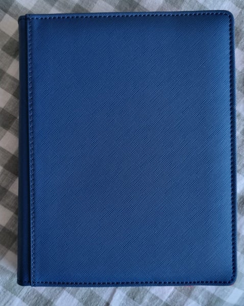MTG Folder with over 140 cards! Great value!629700707759371128