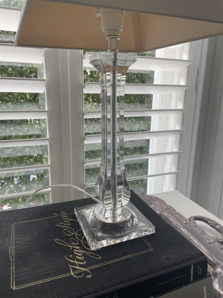 $1 Acrylic Table / Bedside Lamp Carousel 2