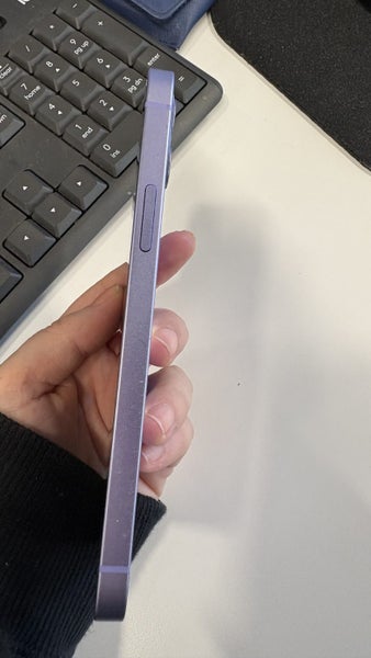 iphone 1262971019808385113