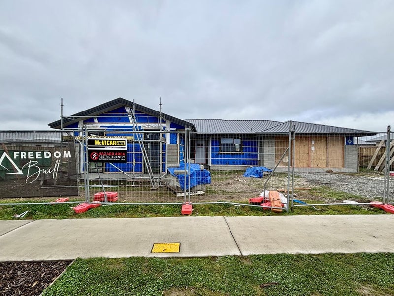 Image 1 of 5