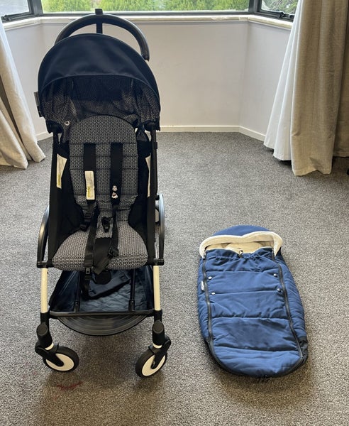YOYO² Stroller – Air France Edition with Footmuff & YOYO Board Carousel 2