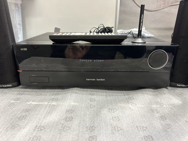 Harman Kardon AVR161 Receiver + 2 Satellite Speakers62998469649154111