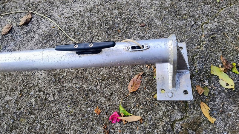 Flagpole, Polished Aluminum, 5 m with internal nylon halyard. Carousel 2