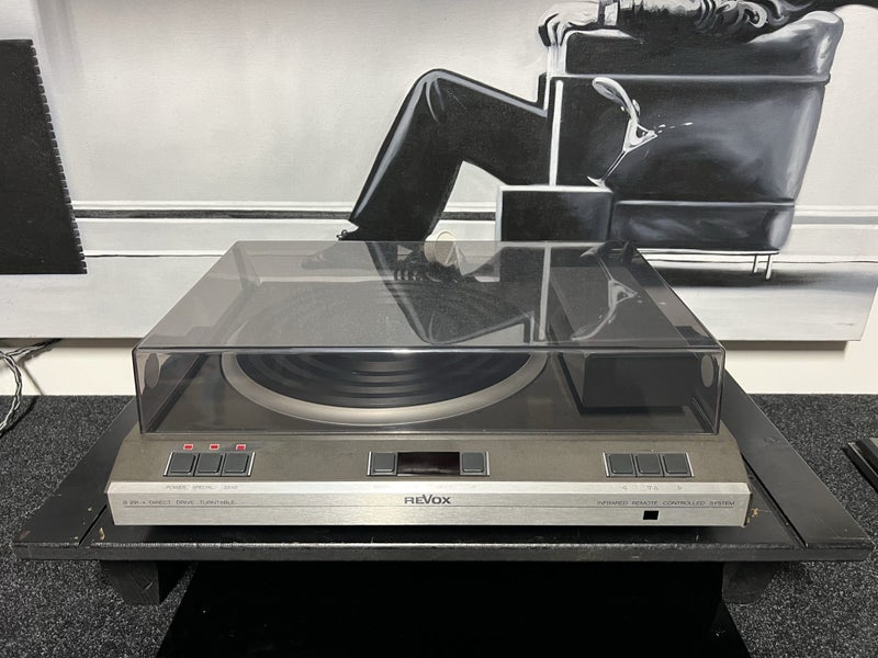 Vintage Revox Turntable B291 Carousel 1