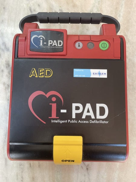 AED iPad NF1200 Defibrillator Carousel 1