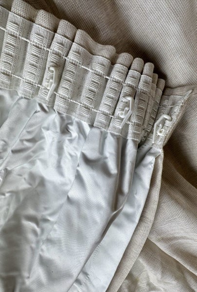 Thermal Backed Curtain Set - Linen / Sheer Look, Soft Beige Colourings.62987927447937112