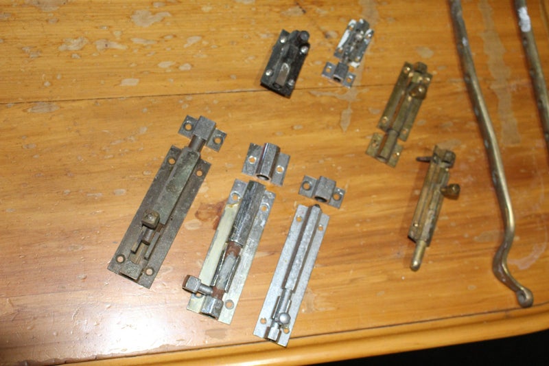 7 X ASSORTED SLIDING BOLTS Carousel 2