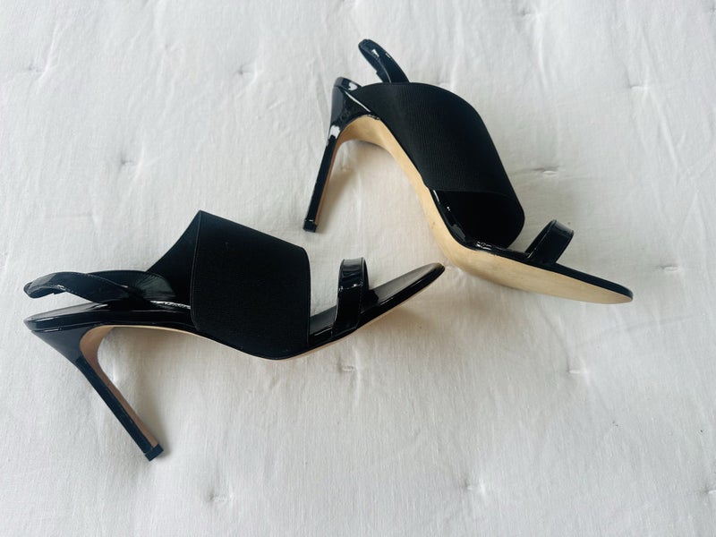 Manolo Blahnik Heels Carousel 1