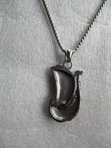 NORDIC VALKNUT NECKLACE - VIKING SHIP - ODIN'S KNOT - 58CM STAINLESS STEEL CHAIN Carousel 2