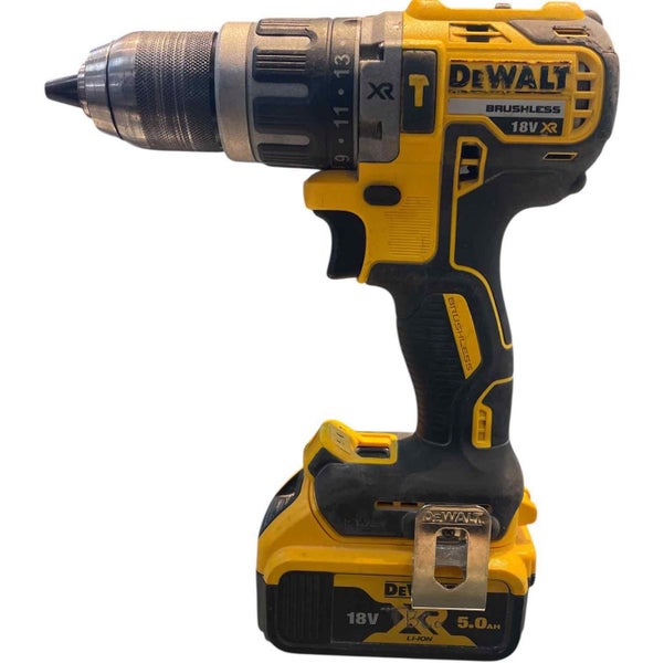 DEWALT HAMMER DRILL WITH BAT Carousel 2