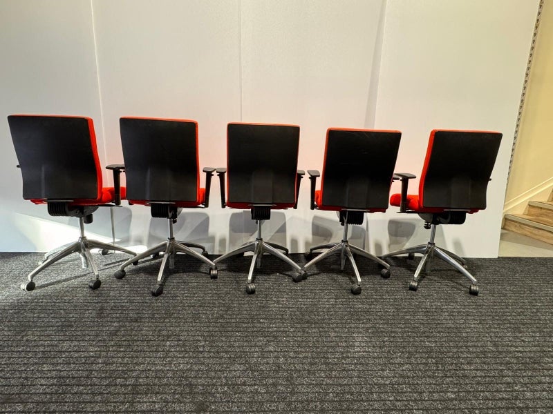 Quality Office Chair x 1 Carousel 2
