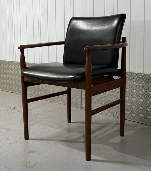 Mid Century Finn Juhl Backhouse chair Carousel 1