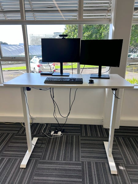 $1 reserve Electric Height adjustable Desk (White) Carousel 1
