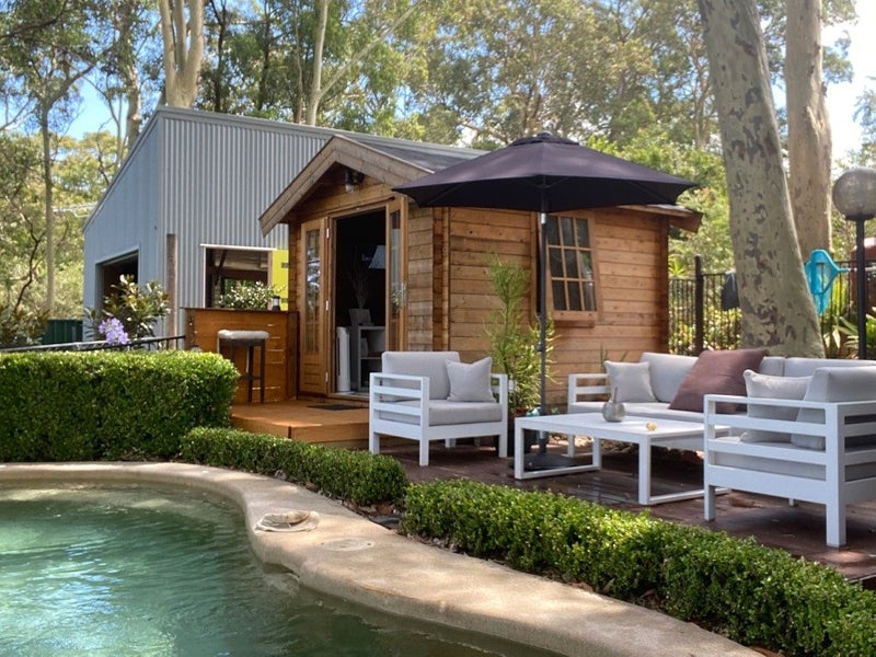 Cabin Kitset. Sleepout. Guest Room. Art Studio. Home Office. Carousel 10