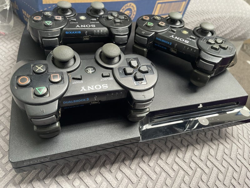 Playstation 3 & 51 games all with the original box. Carousel 2