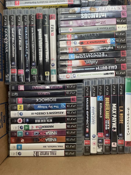 Playstation 3 & 51 games all with the original box.63003373964289113
