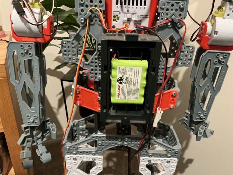 MECCANO: MECCANOID G15 KS Personal Robot Carousel 6