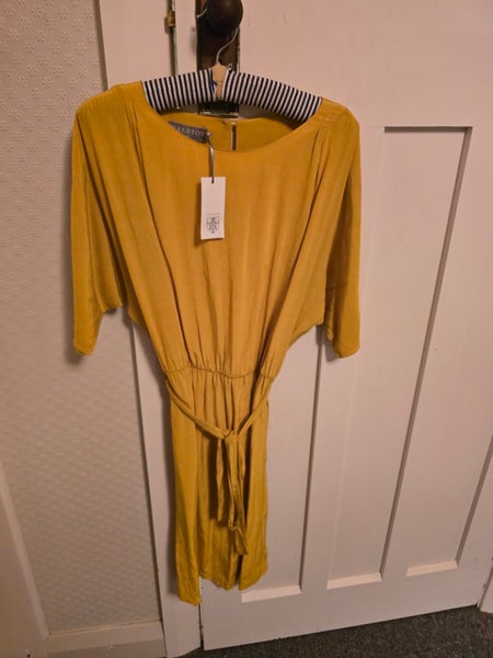 Dalston Dress BNWT RRP $27962989794820097118