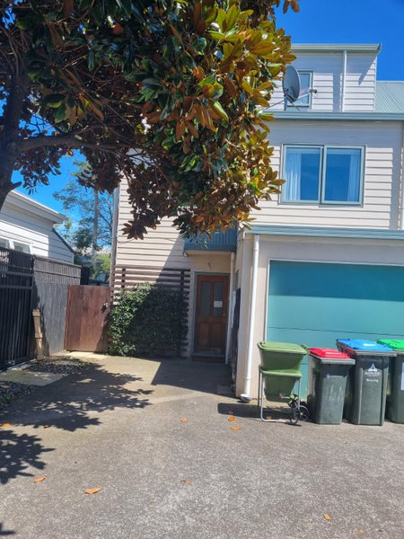 Onehunga, 4 bedrooms62993530070019114