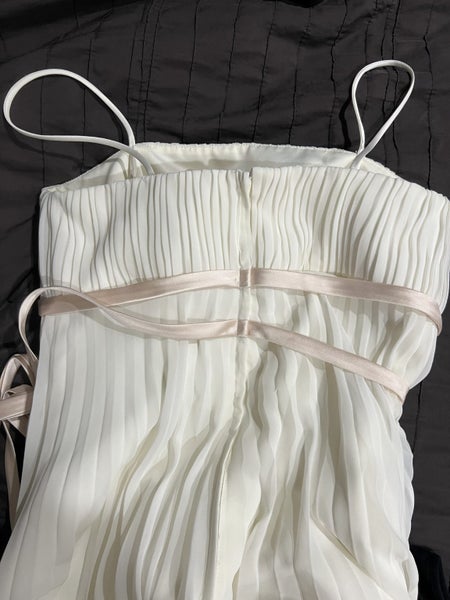 Babydoll style dress, off-white with light-pink ribbon62992596125955114