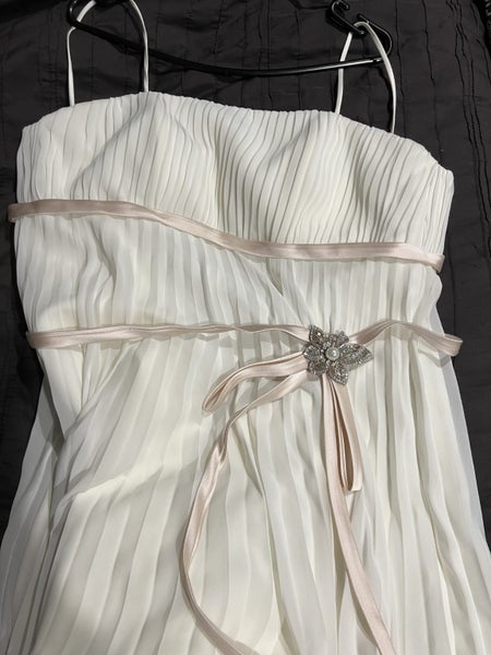 Babydoll style dress, off-white with light-pink ribbon62992596125955113