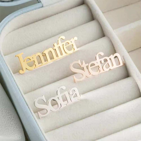 Personalised broach63003813809154112