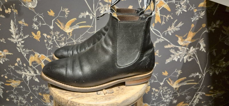 RM Williams boots Carousel 1