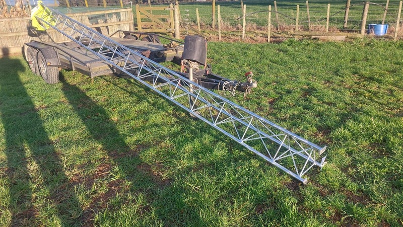 6.5m (22ft) galvanized lattice tower Carousel 2