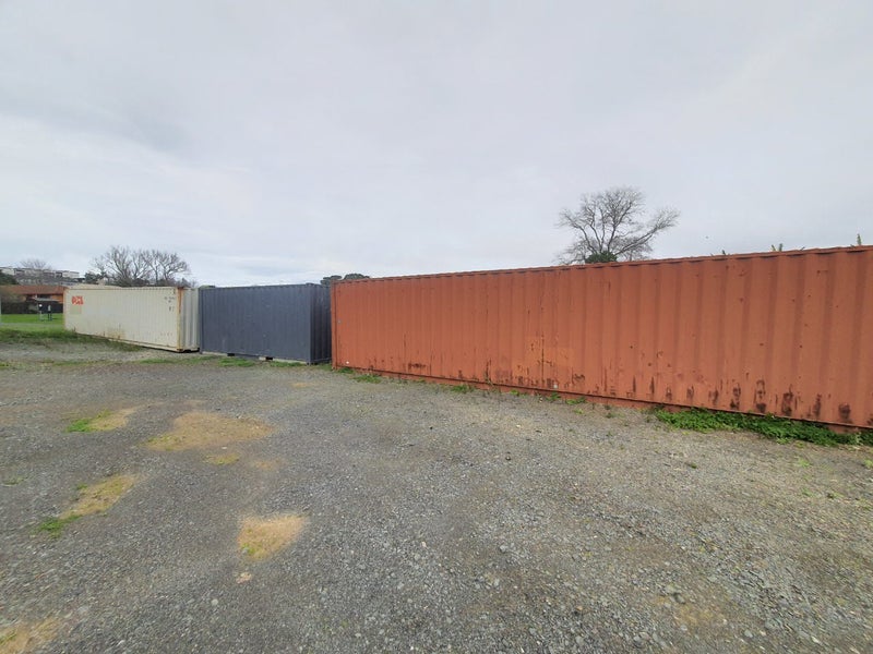 12x Standard 40 Ft Containers for sale63002307979011111