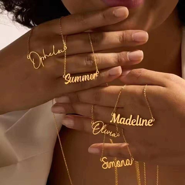 Personalised necklace63003978179458113