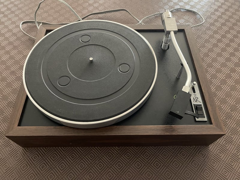 Acoustic Reasearch XB-1 Vintage Turntable Carousel 2