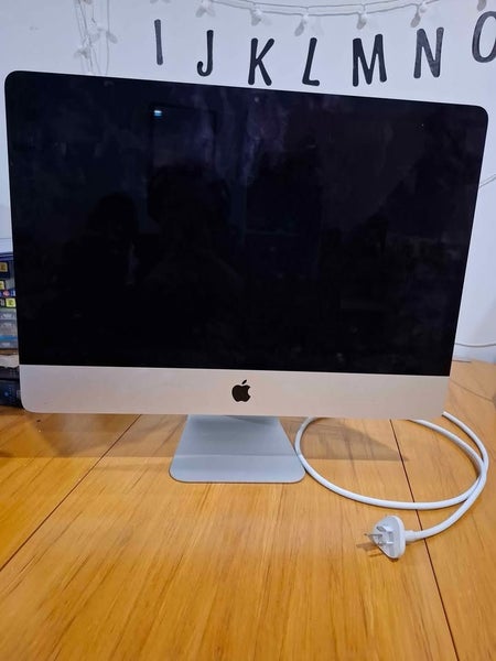 21.5 inch iMac - late 2013 Carousel 1