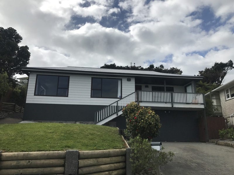 Image 1 of 20