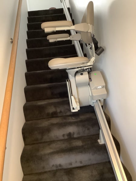 Bruno Chairlift plus 4.75m rail. In new condition. Carousel 2