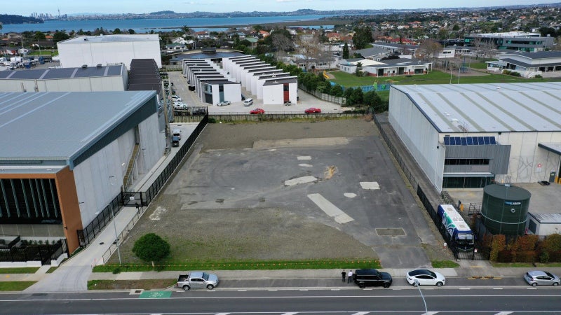 Image 1 of 7