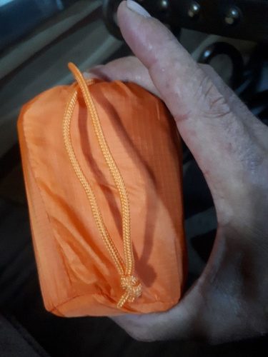 Emergency Tent Sleeping Bag Camping Rescue Survival Sheets Carousel 1