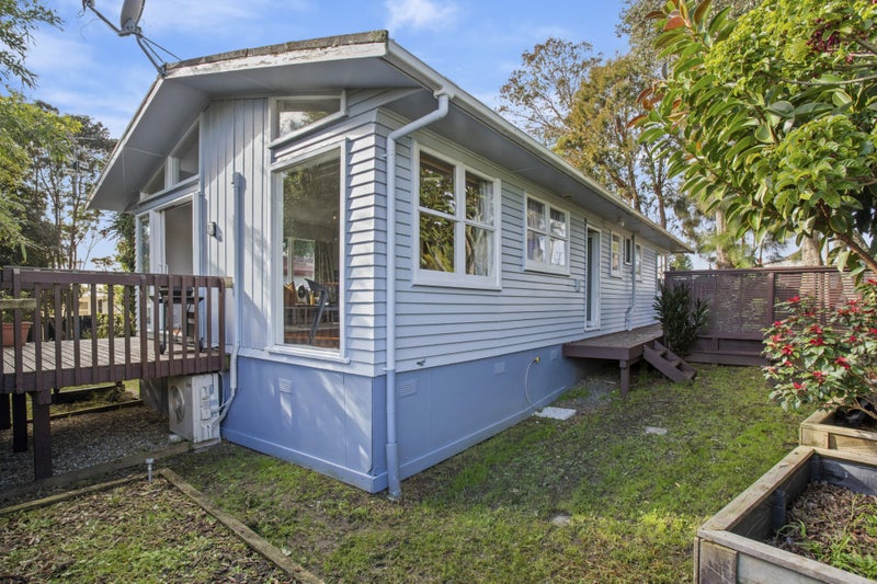 Image 2 of 19