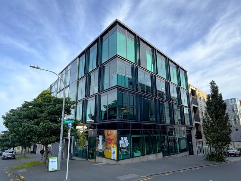 Image 1 of 6