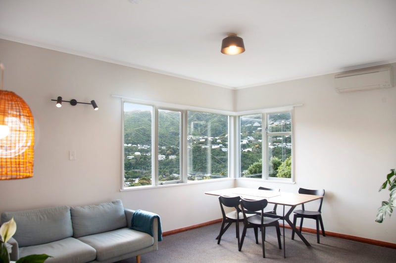 Ngaio, 2 bedrooms63614817988611112
