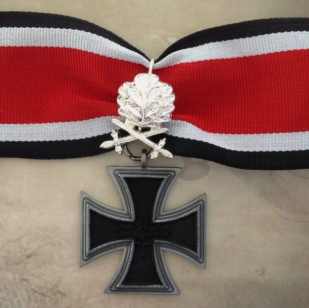 1957 Knight's Cross with Silver Oak Leaves [Replica] Carousel 1