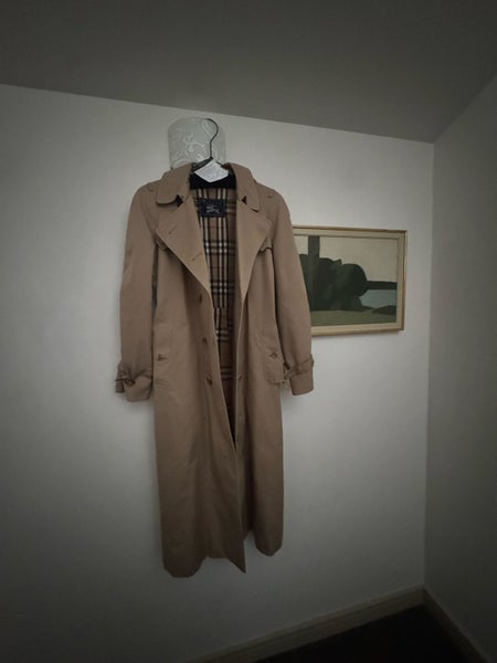 Vintage Burberrys London Trench Coat – Made in England – Nova Check Lining62993531231362117