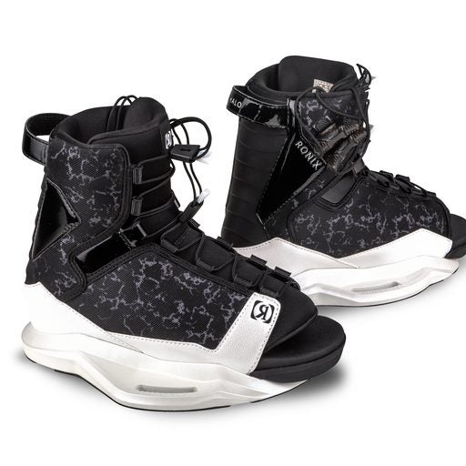 RONIX 138CM WOMENS QUARTER 'TIL MIDNIGHT WAKEBD BLACK/CORAL PKG with Halo Boots Carousel 2