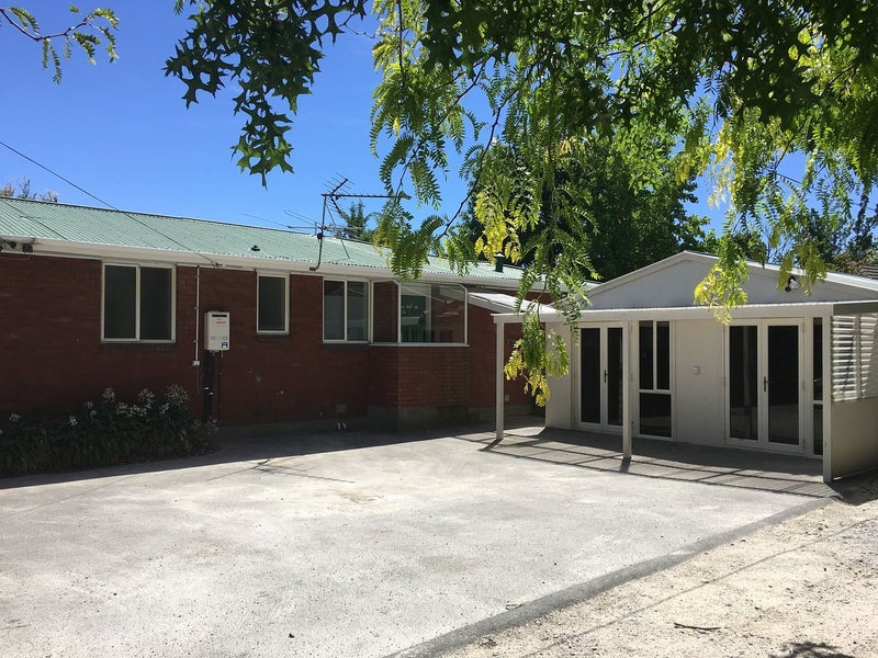 Image 1 of 18