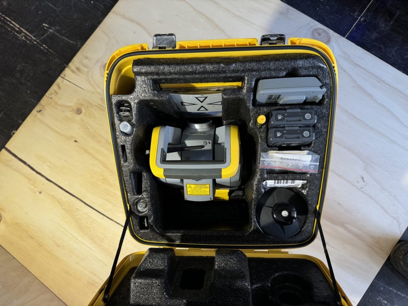 Complete Professional Survey Kit - Trimble S6 Total Station + R10 GNSS + TSC763002934455554113