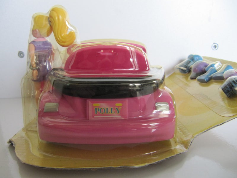 Polly Pocket Fashion Doll & Accessories With Pink Convertible Carousel 2