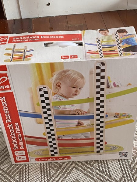 Kids racetrack - 18 months + Carousel 1