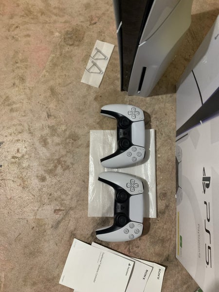 PS5 Sony PlayStation Console, 2 x PS5 controllers and 1 game disc62996352290945112