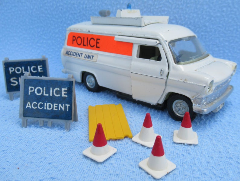 Dinky Toys Police Accident Unit Ford Transit Van Carousel 1