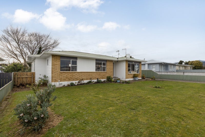 Image 1 of 20