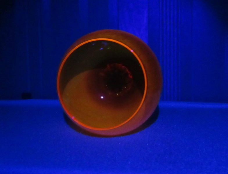Vintage Cadmium/uranium glass vase62997227317378113